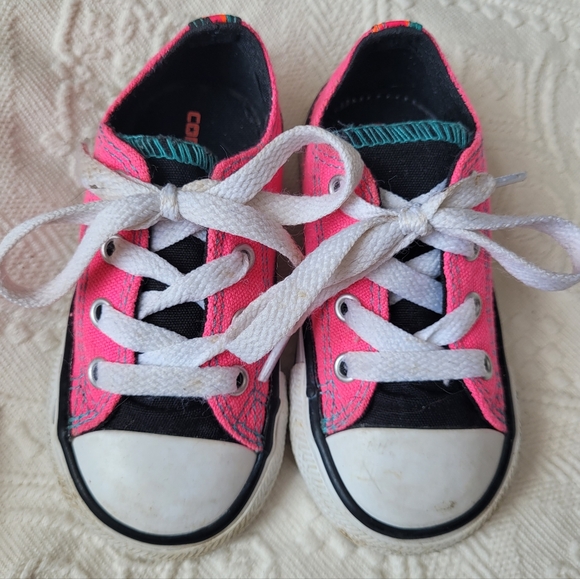 Converse Other - CONVERSE CHUCK TAYLOR ALL STAR LACES SNEAKERS DOUBLE TONGUE PINK LITTLE KIDS 6